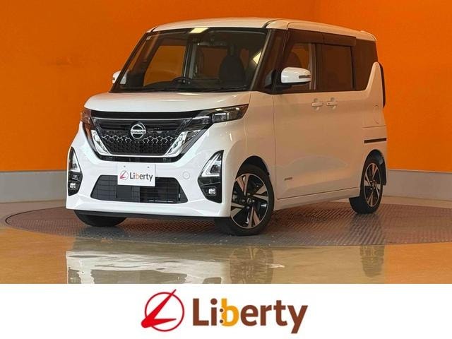 Nissan ROOX 2022 — фото автомобиля 1