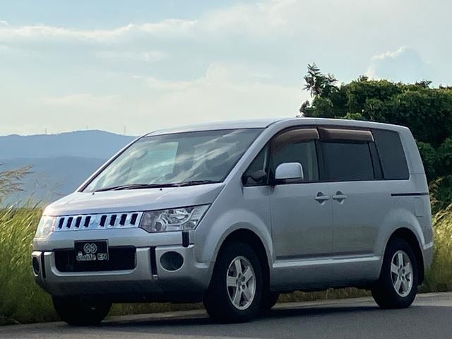 Mitsubishi DELICA D:5 2015 — фото автомобиля