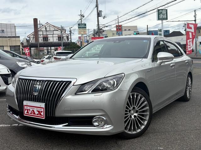Toyota CROWN MAJESTA 2016 — фото автомобиля
