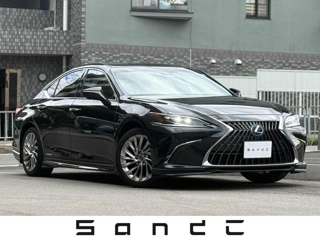 Lexus ES 2022 — фото автомобиля 1