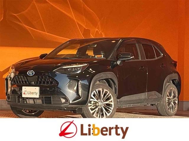 Toyota YARIS CROSS 2023 — фото автомобиля