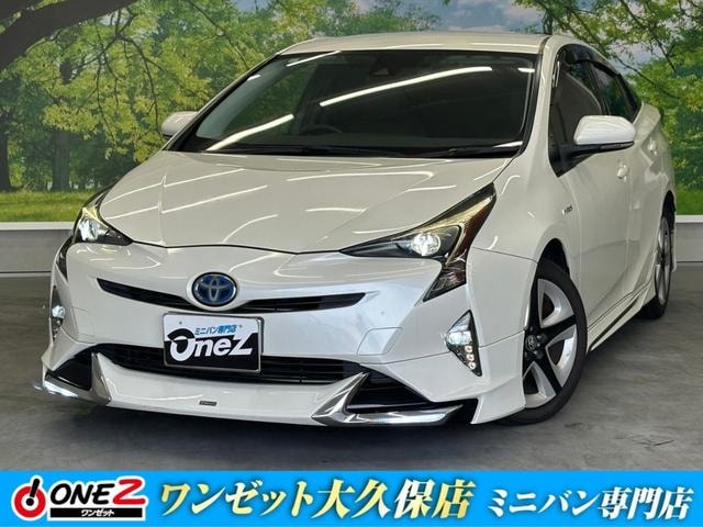 Toyota PRIUS 2015 — фото автомобиля 1