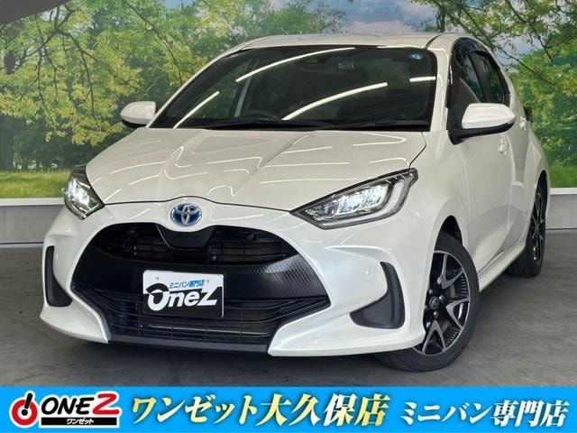 Toyota YARIS 2021 — фото автомобиля