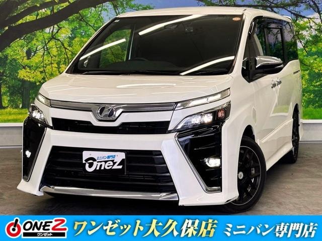 Toyota VOXY 2018 — фото автомобиля 1