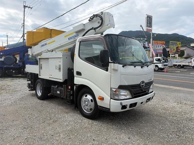 Hino DUTRO 2016 — фото автомобиля 1