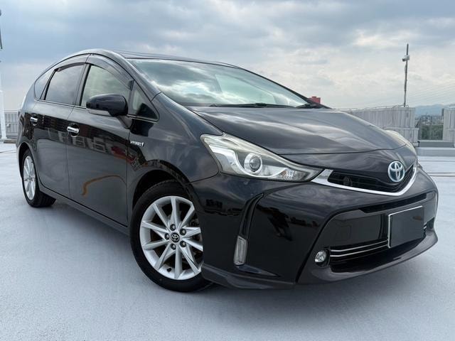 Toyota PRIUS ALPHA 2015 — фото автомобиля