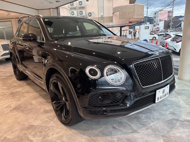 Bentley BENTAYGA 2020 — фото автомобиля
