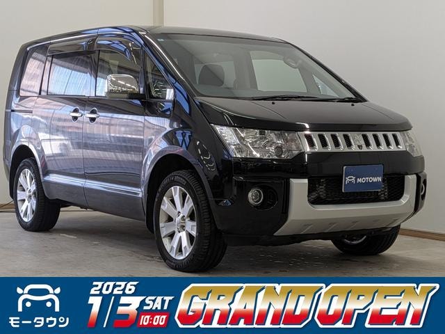 Mitsubishi DELICA D:5 2016 — фото автомобиля 1