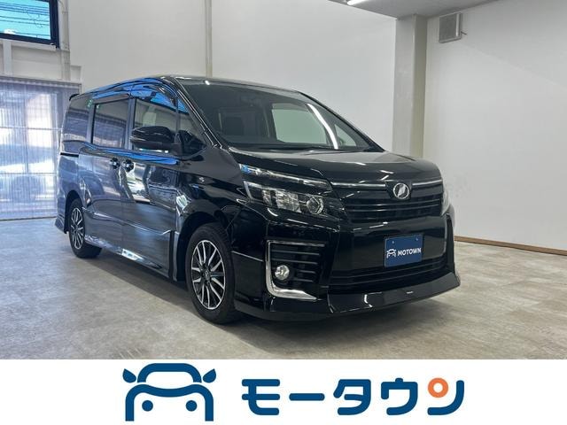 Toyota VOXY 2014 — фото автомобиля 1