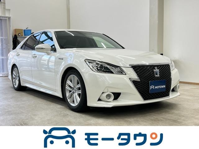 Toyota CROWN HYBRID 2013 — фото автомобиля