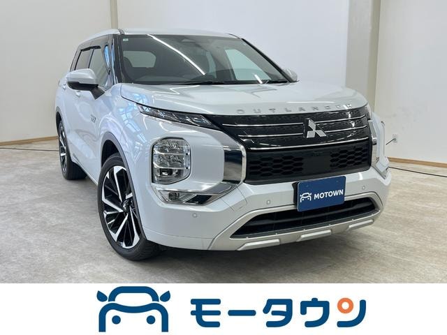 Mitsubishi OUTLANDER PHEV 2022 — фото автомобиля