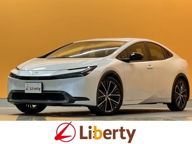 Toyota PRIUS 2023 — фото автомобиля 1