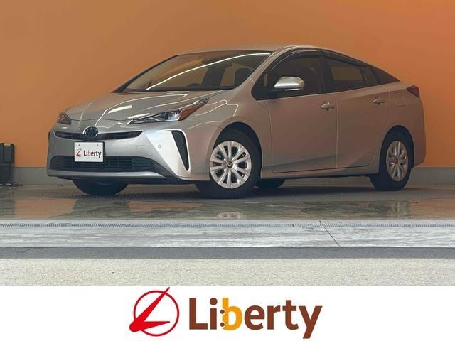 Toyota PRIUS 2021 — фото автомобиля 1