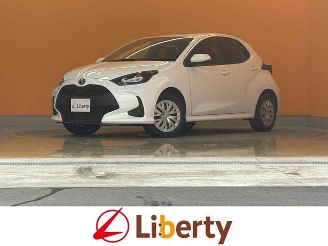 Toyota YARIS 2023 — фото автомобиля