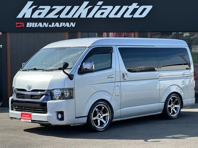 Toyota HIACE VAN 2021 — фото автомобиля 1