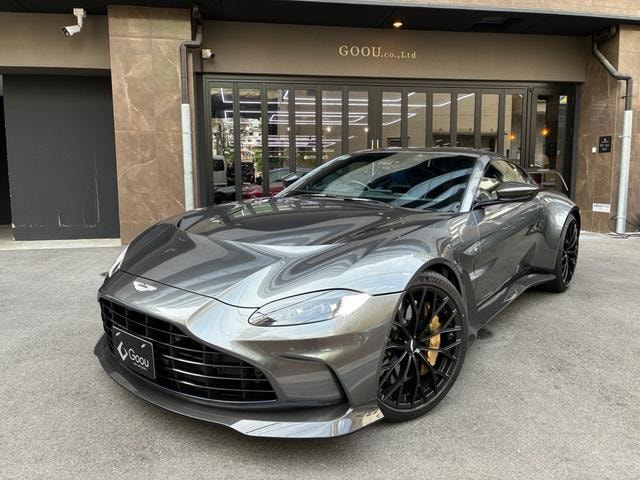 Aston Martin V12 VANTAGE 2023 — фото автомобиля