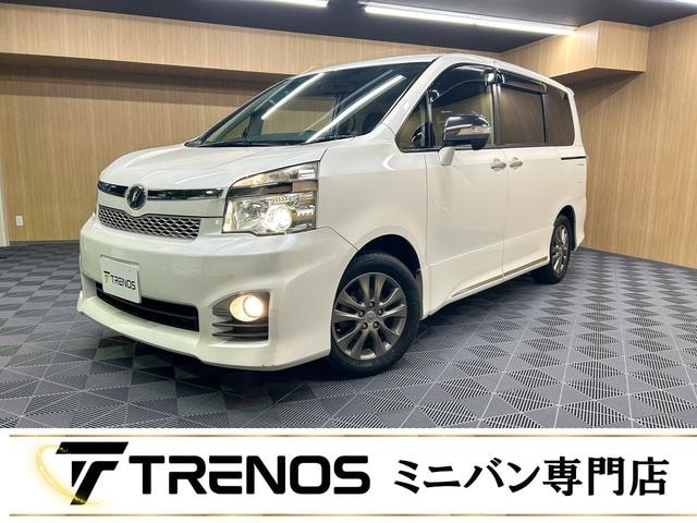 Toyota VOXY 2013 — фото автомобиля 1
