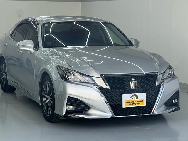 Toyota CROWN 2016 — фото автомобиля