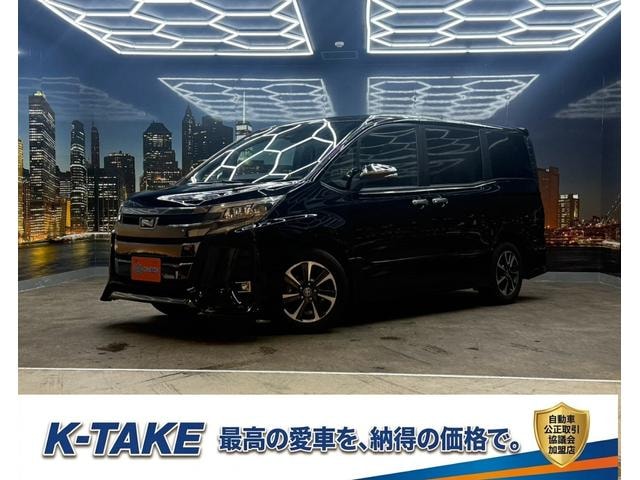 Toyota NOAH 2021 — фото автомобиля 1
