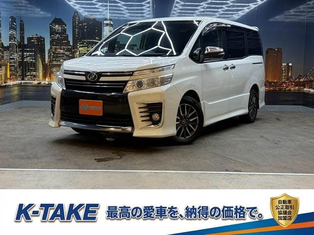Toyota VOXY 2015 — фото автомобиля 1