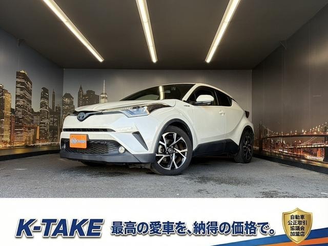 Toyota C-HR 2017 — фото автомобиля
