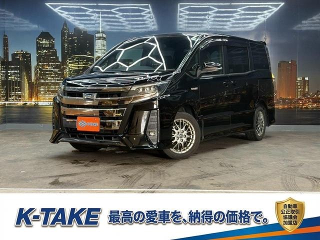 Toyota NOAH 2017 — фото автомобиля 1