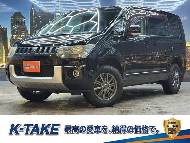 Mitsubishi DELICA D:5 2013 — фото автомобиля