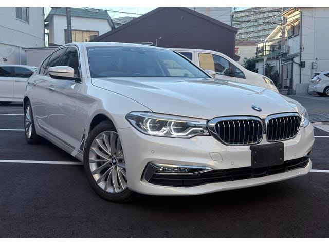 Bmw 5 SERIES 2019 — фото автомобиля 1