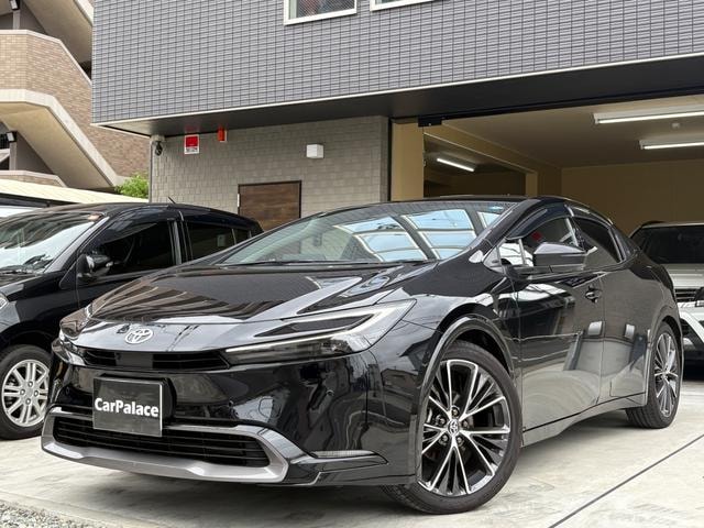 Toyota PRIUS 2024 — фото автомобиля