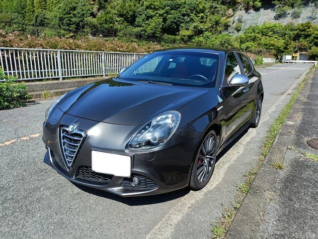 Alfa Romeo GIULIETTA 2012 — фото автомобиля 1