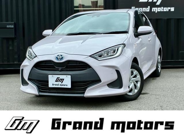 Toyota YARIS 2021 — фото автомобиля 1