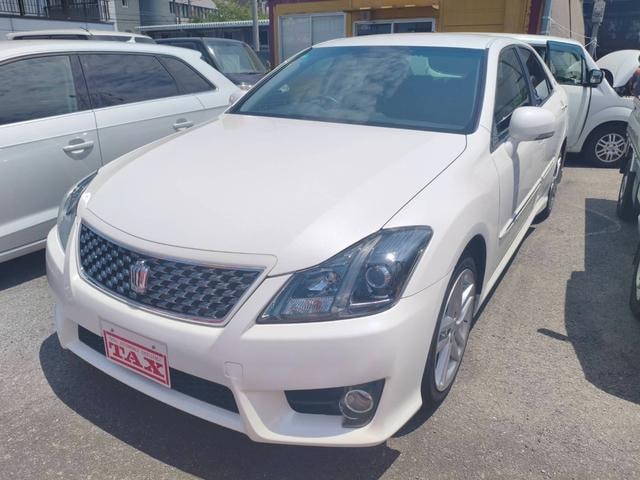 Toyota CROWN 2010 — фото автомобиля 1