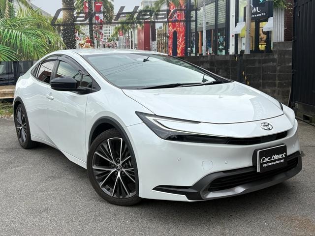 Toyota PRIUS 2023 — фото автомобиля