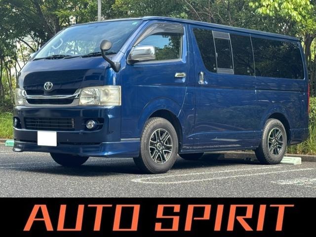 Toyota HIACE VAN 2010 — фото автомобиля 1