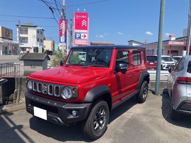 Suzuki JIMNY NOMADE 2026 — фото автомобиля