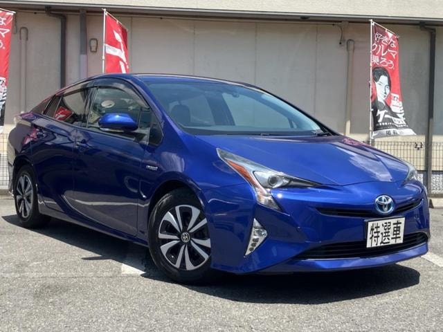 Toyota PRIUS 2015 — фото автомобиля 1