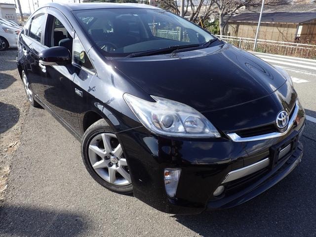 Toyota PRIUS PHV 2012 — фото автомобиля 1