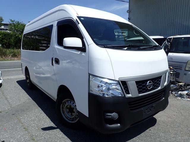 Nissan NV350CARAVAN VAN 2013 — фото автомобиля
