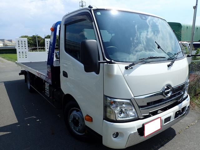 Hino DUTRO 2024 — фото автомобиля