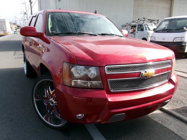 Chevrolet TAHOE 2012 — фото автомобиля 1