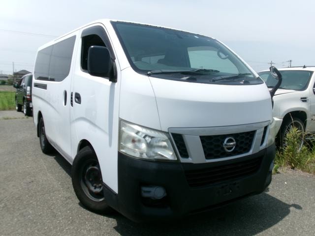Nissan NV350CARAVAN VAN 2013 — фото автомобиля