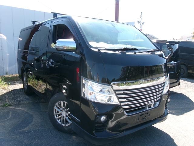 Nissan NV350CARAVAN VAN 2018 — фото автомобиля 1