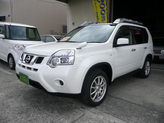 Nissan X-TRAIL 2012 — фото автомобиля 1