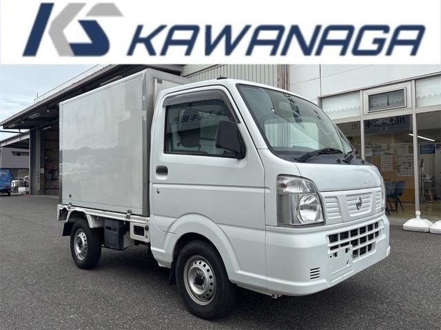 Nissan NT100CLIPPER TRUCK 2015 — фото автомобиля