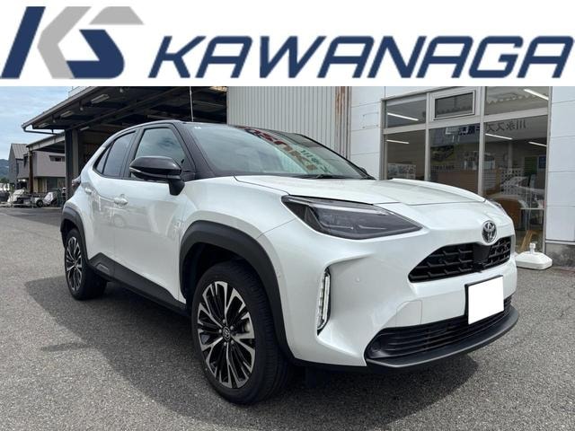 Toyota YARIS CROSS 2025 — фото автомобиля