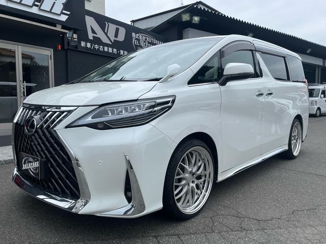 Toyota VELLFIRE 2016 — фото автомобиля 1
