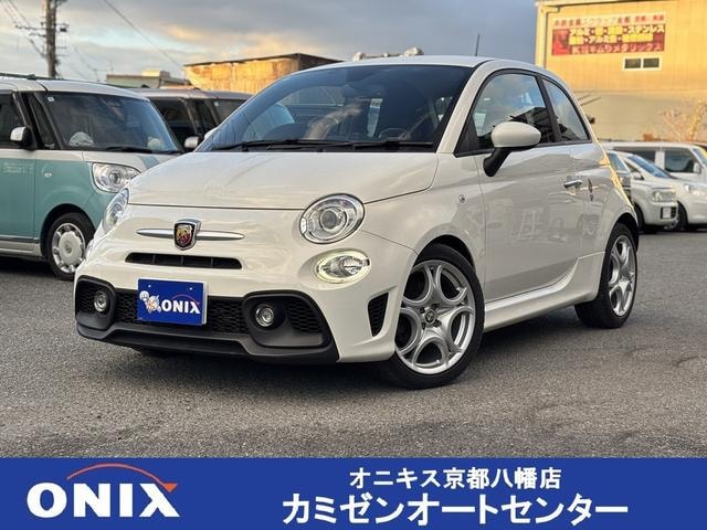 Abarth 595 2020 — фото автомобиля 1
