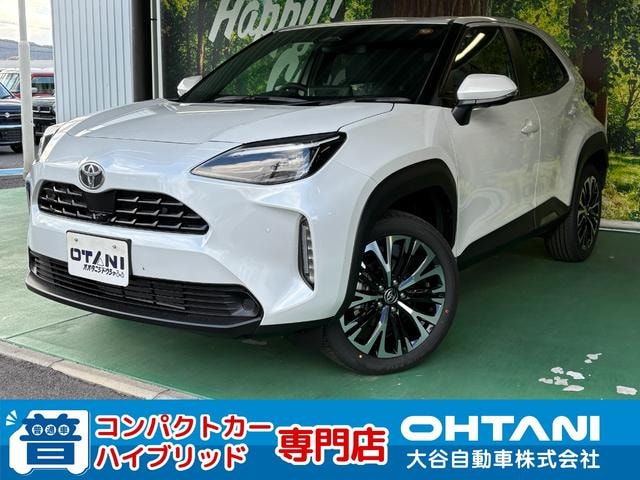 Toyota YARIS CROSS 2025 — фото автомобиля