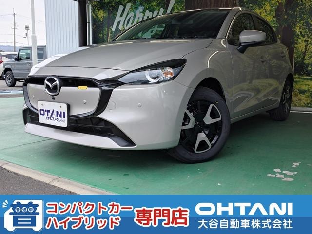 Mazda 2 2026 — фото автомобиля 1