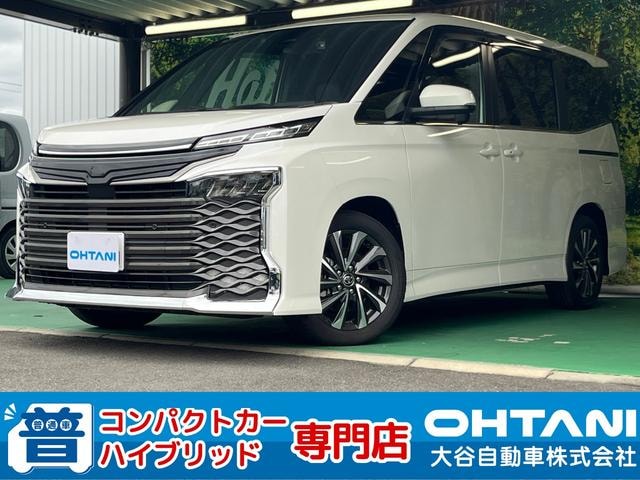Toyota VOXY 2023 — фото автомобиля 1